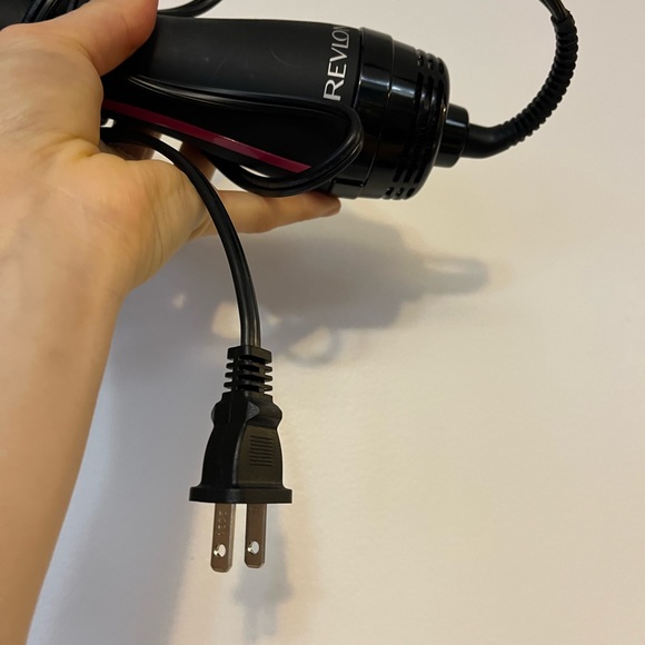 Revlon Hair Dryer Brush - Picture 3 of 7